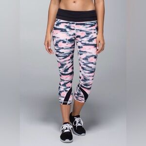 ✨🖤 LULULEMON Run Inspire Crop II Wamo Camo Barely Pink Black Leggings‎ 4 🖤✨